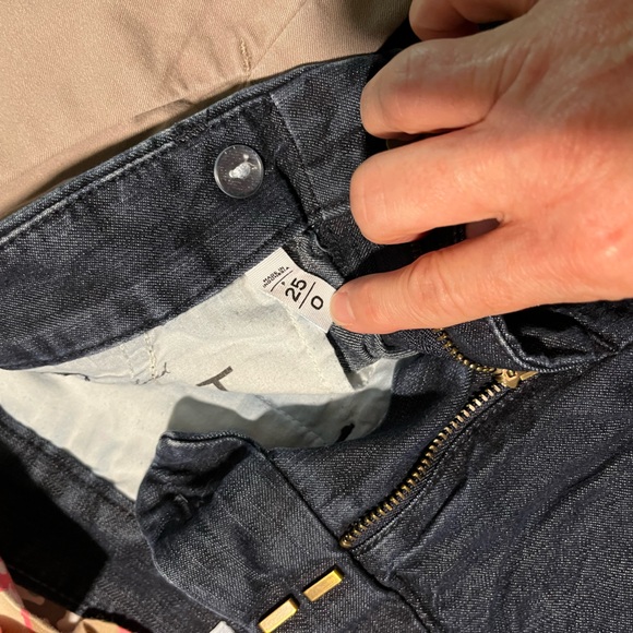 Loft Denim Shortd - Picture 3 of 3